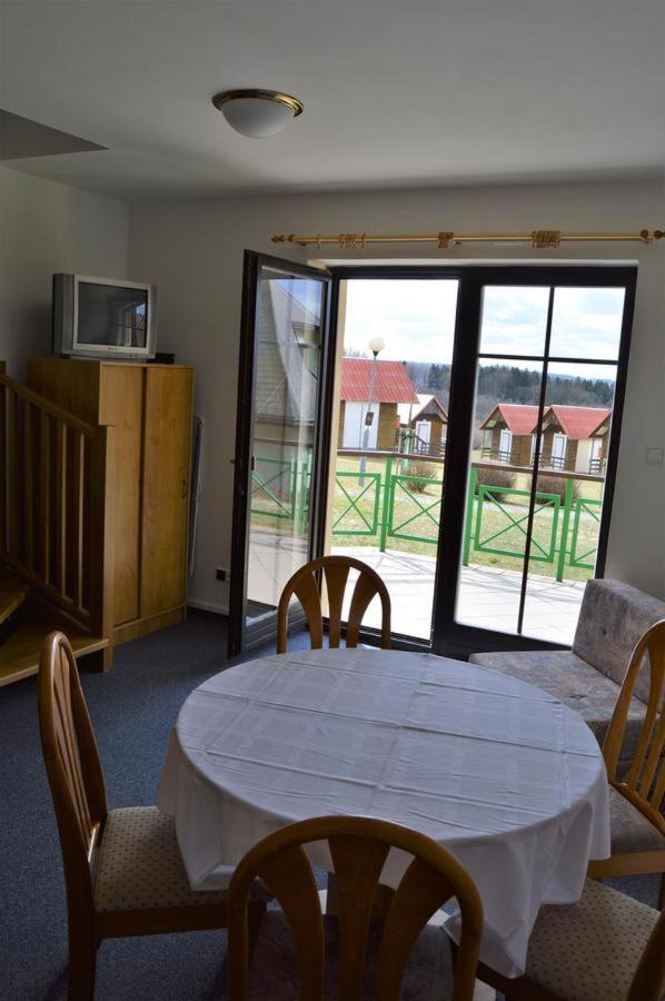 Camping V Raji - Palda Rovensko pod Troskami ภายนอก รูปภาพ