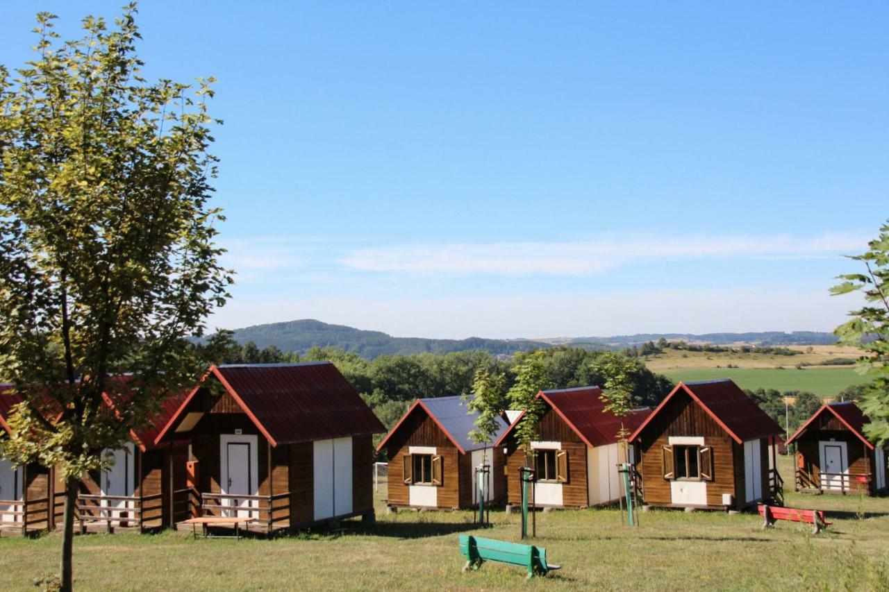 Camping V Raji - Palda Rovensko pod Troskami ภายนอก รูปภาพ